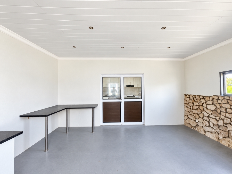 To Let 2 Bedroom Property for Rent in Long Acres Country Estate Western Cape